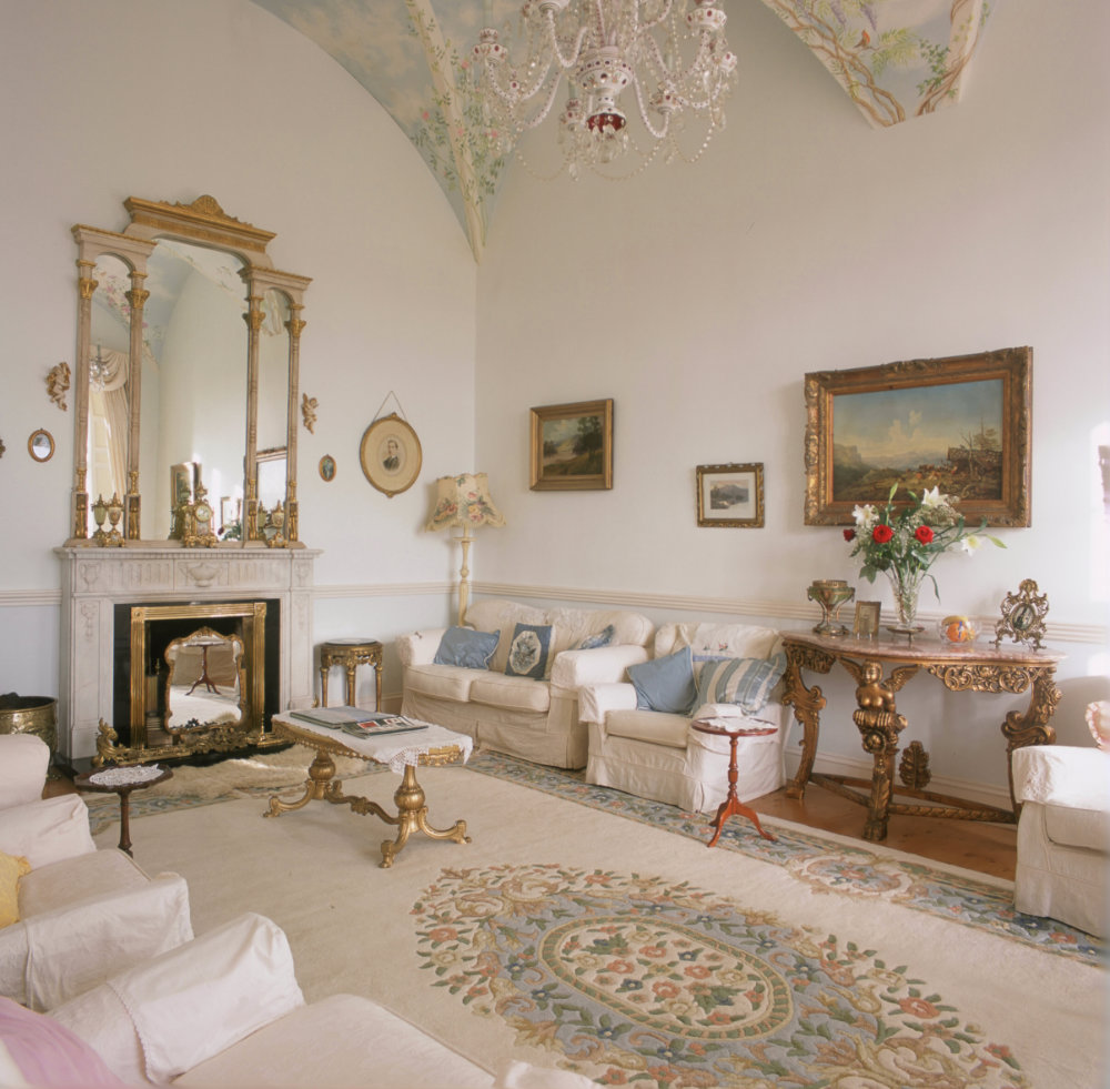 The Castle Drawing Room 